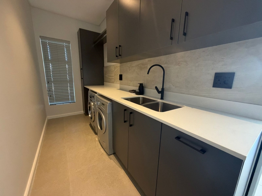 3 Bedroom Property for Sale in Heiderand Western Cape